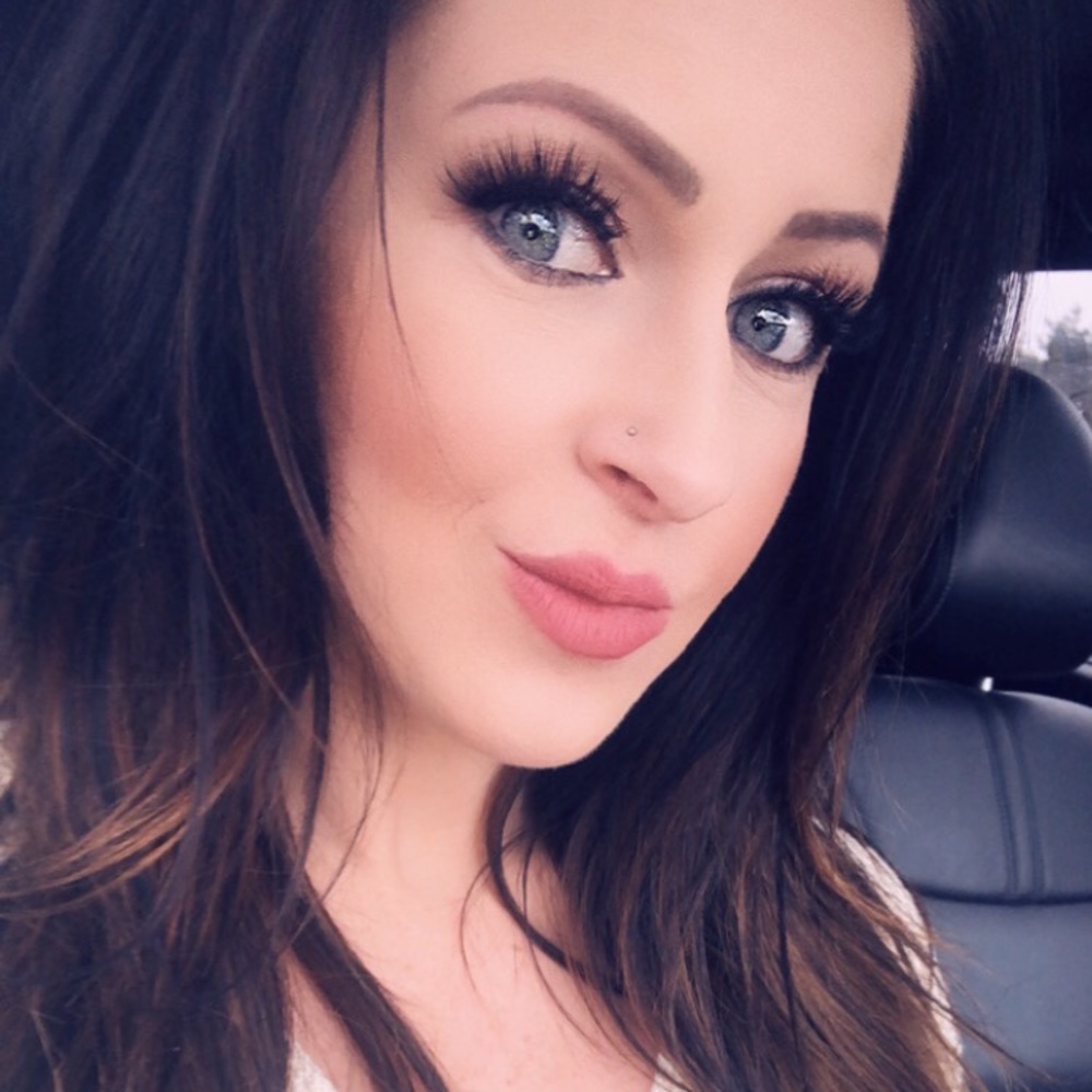Meet your Posher, Nicole